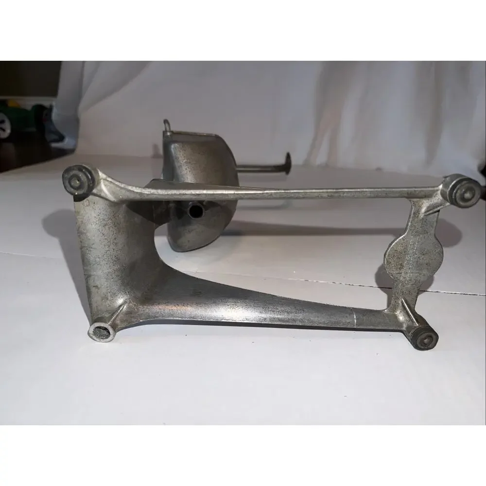Vintage ALCOA Wear Ever Aluminum Juicer Tall Stand Hand Press Fruit Squeezer